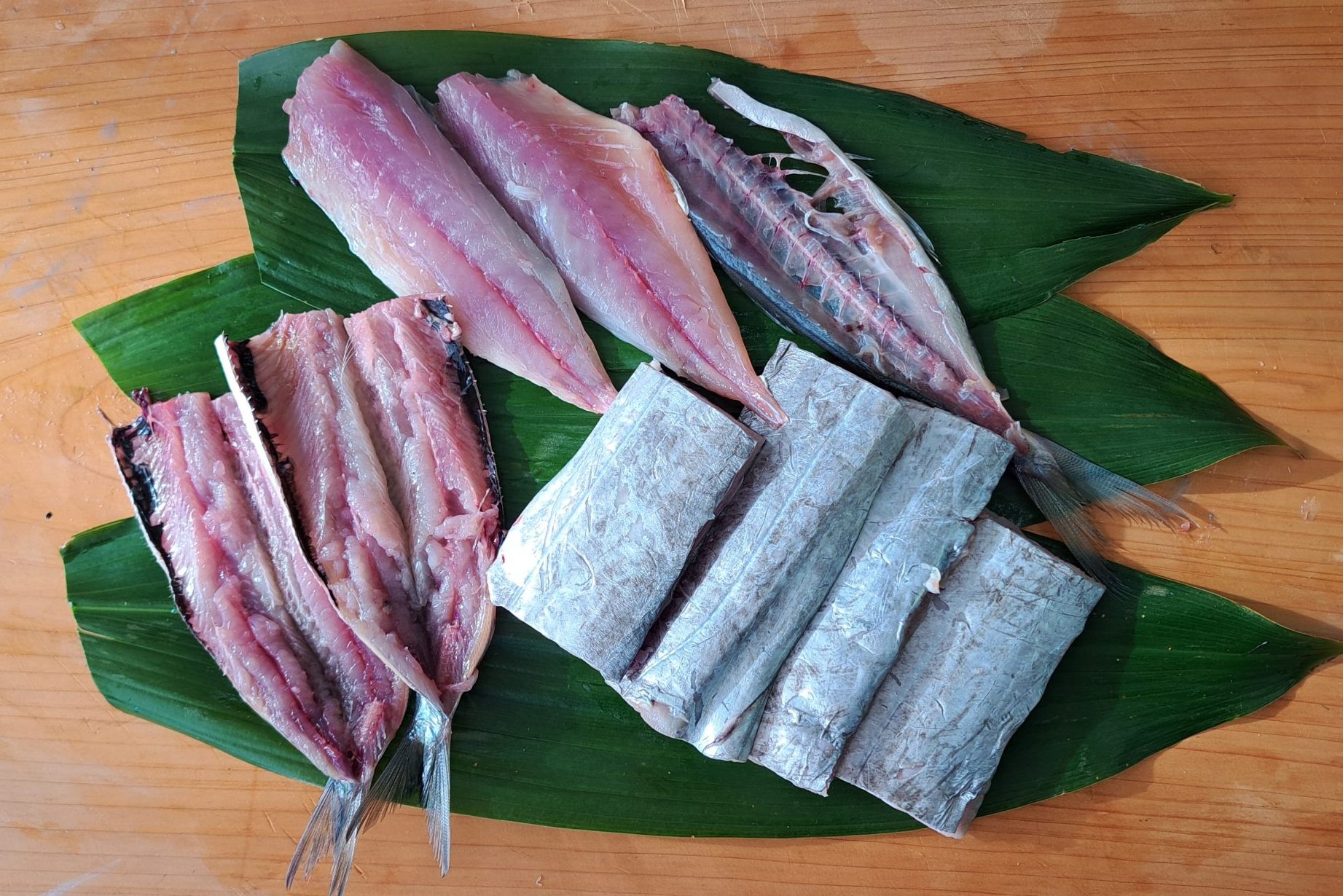 イワシ手開きアジの開き